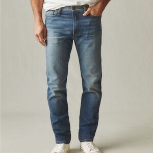 NEW American Giant Dakota Straight Denim Blue Jeans Size 32 X 32